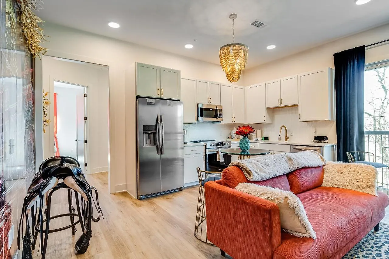 Tiger Lily Apartment Nashville